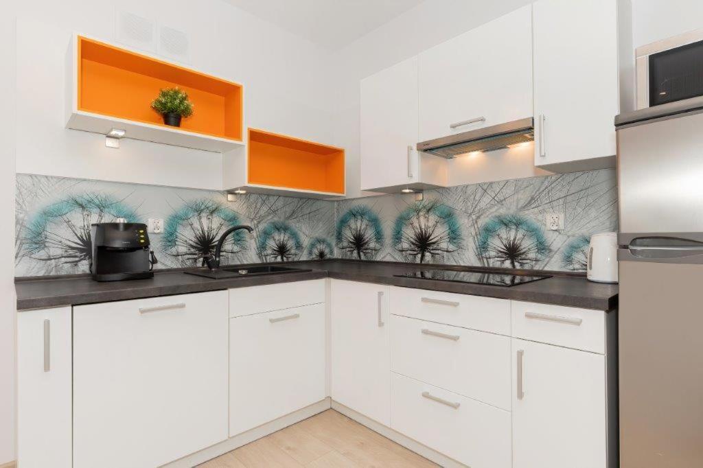 Waterline Apartamenty Standard Class Колобжег Екстериор снимка